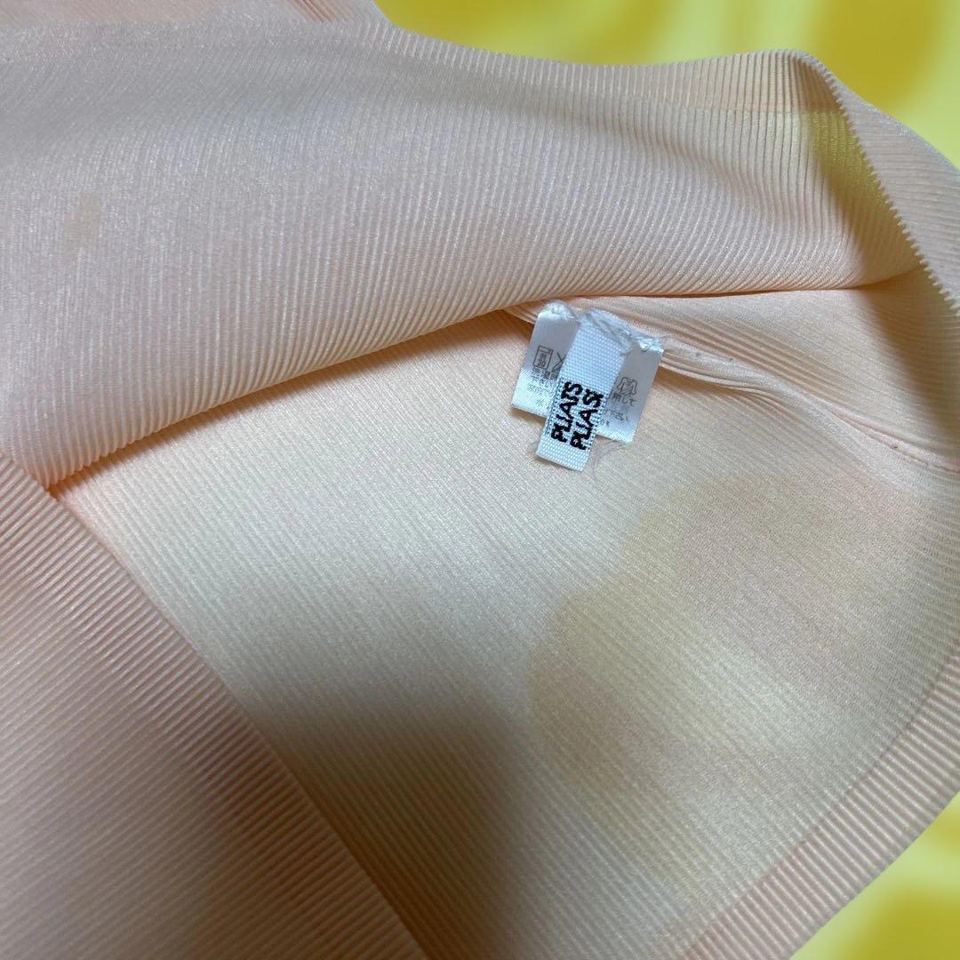 ✴︎PLEATS PLEASE✴︎プリーツサーモンピンク 半袖インナー