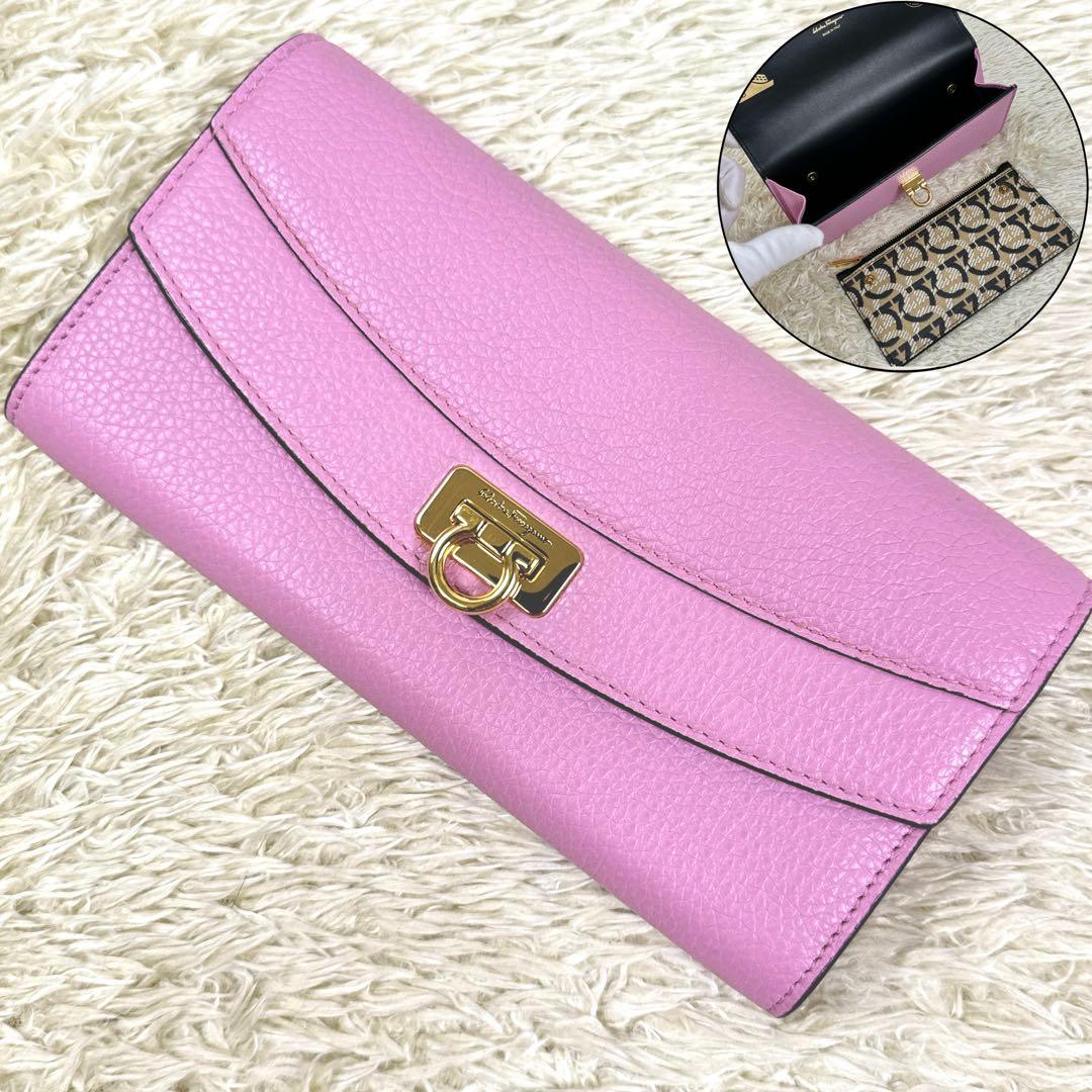 未使用級✨2way フェラガモ　ガンチーニ　ゴールド金具　かぶせ　長財布　レザー