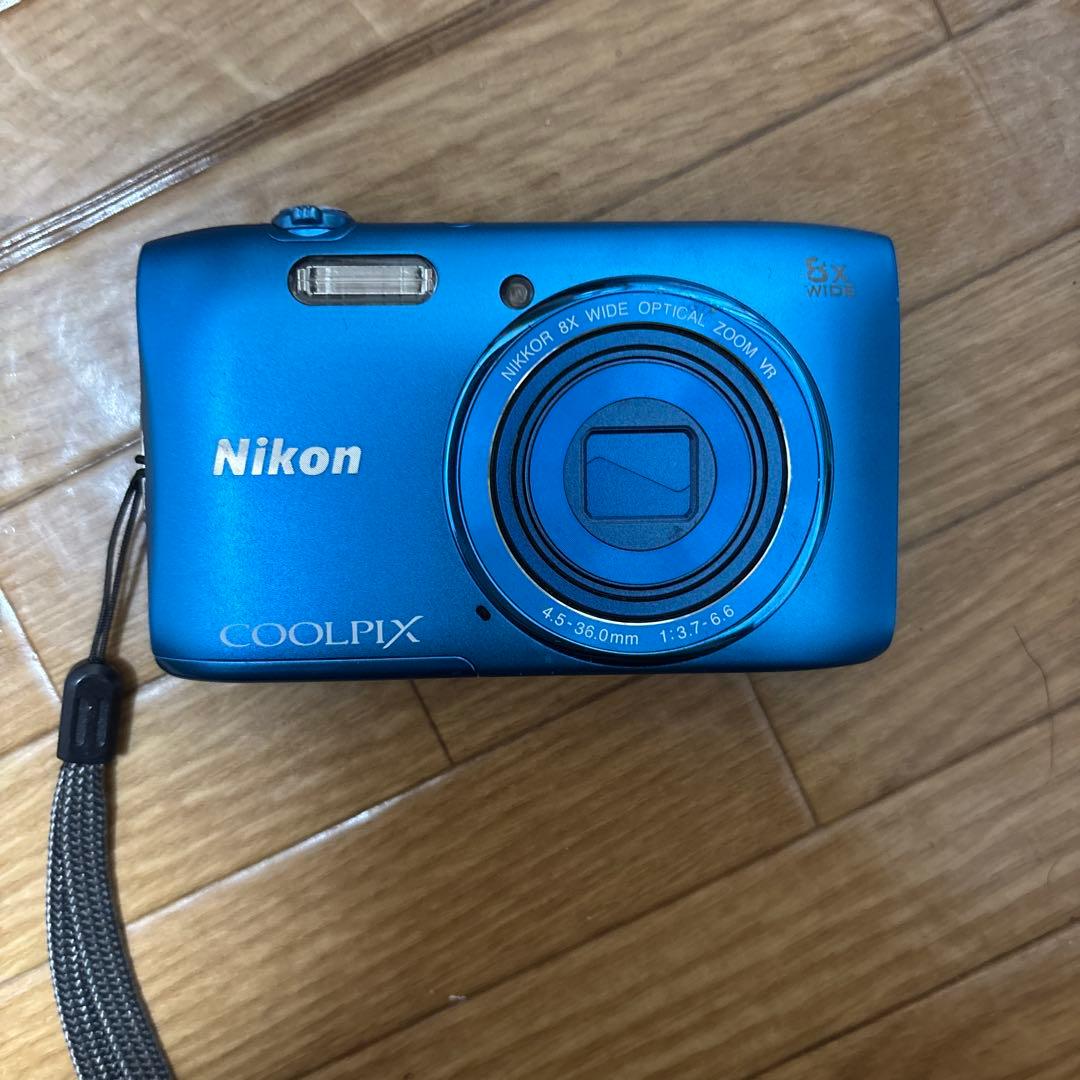 デジカメ　ニコン　COOLPIX 3600