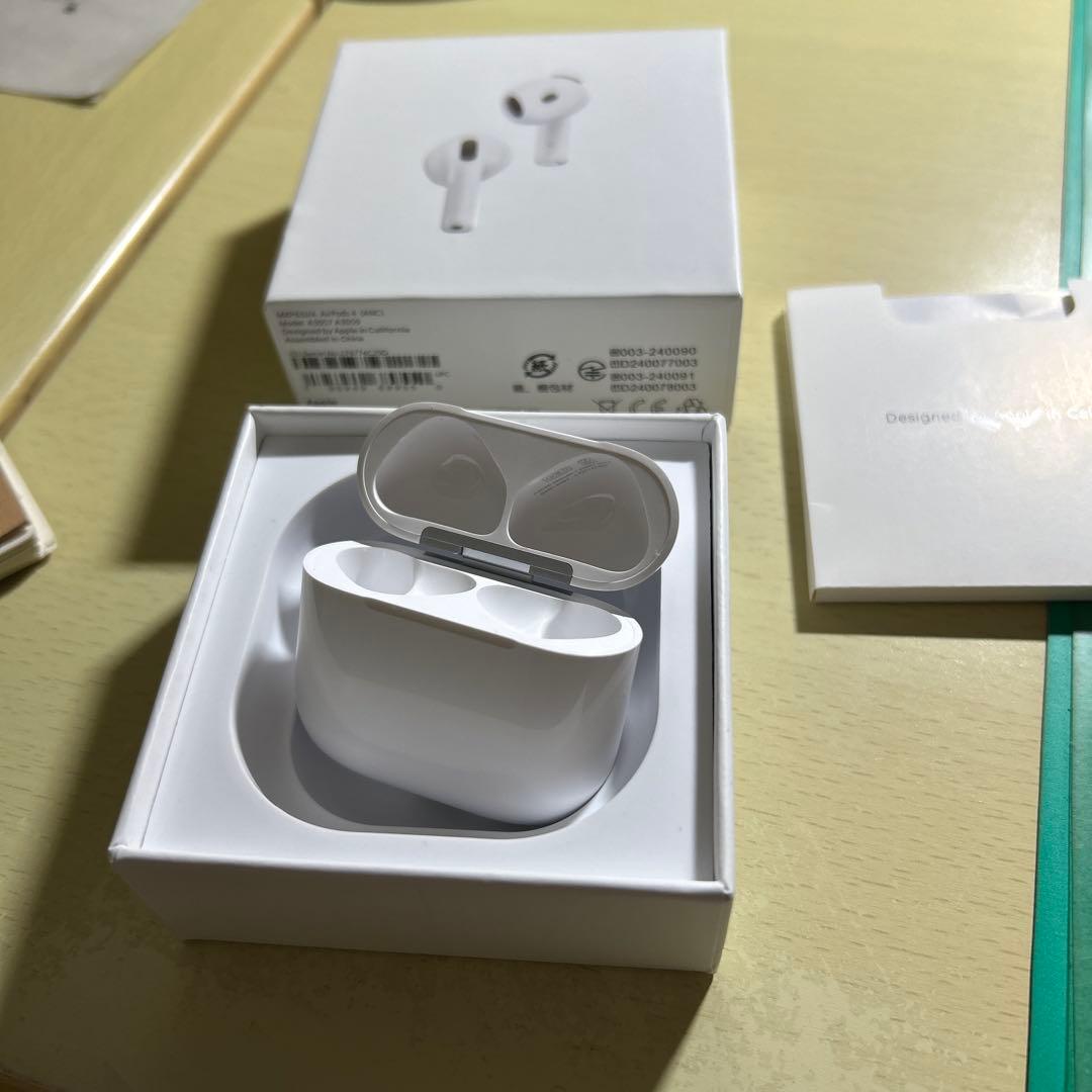 AirPods4アクティブノイズキャンセリング搭載 ケース付き