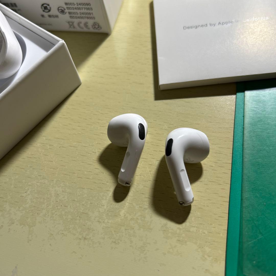 AirPods4アクティブノイズキャンセリング搭載 ケース付き