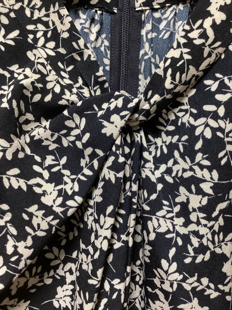 2025SS 完売品　23区　【洗える】シャドーリーフ プリント ブラウス