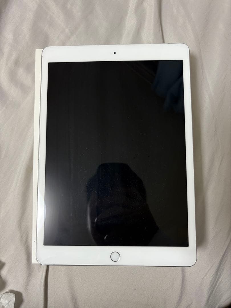 Apple iPad 第8世代 32GB simフリーバテッリ容量−94%