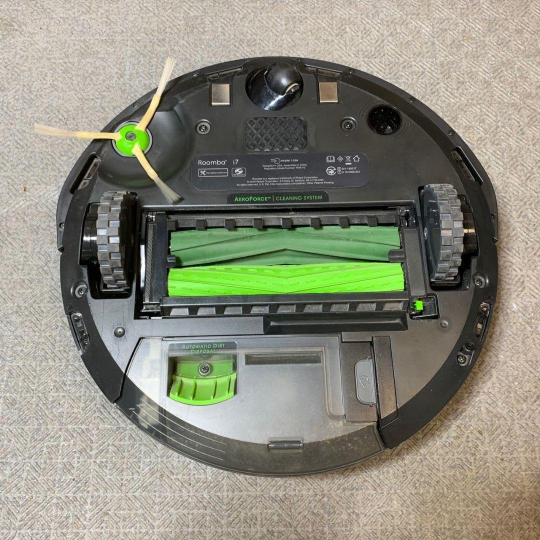 J017\" 現状品 iRobot Roomba i7 本体 スタンド