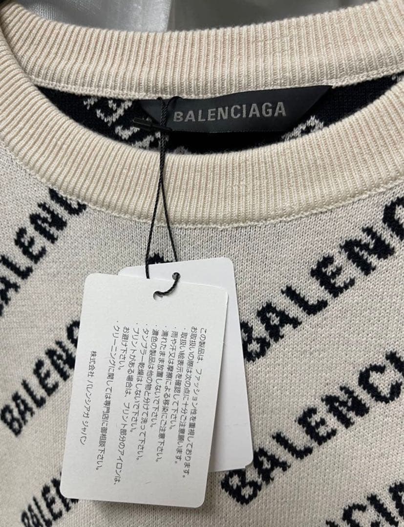 新品未使用 バレンシアガ balenciaga総柄ロゴクルーネックニットセーター