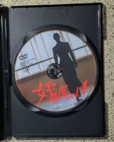 【未使用に近い】女王の教室/レンタル落ちではない/盤面に傷なし/8枚組/防水梱包