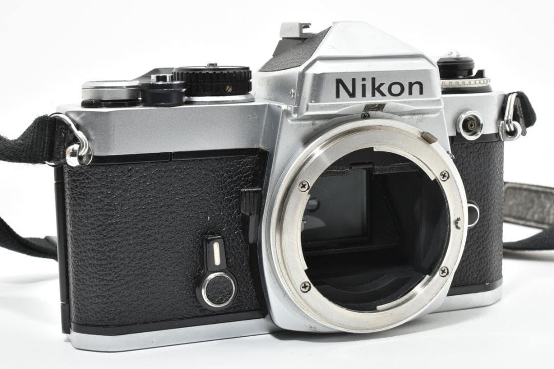 ★各部モルト張り替え済・美品★ ニコン Nikon FE ボディ #20932