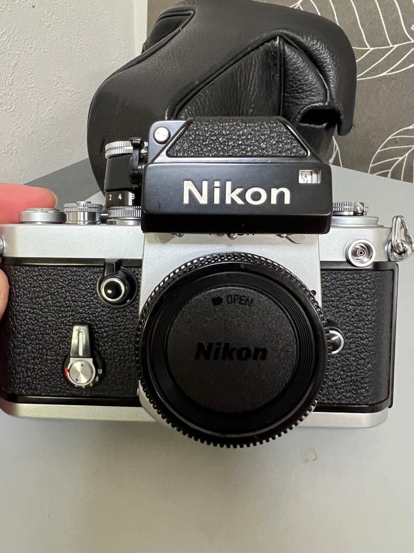 Nikon F2 本体とケース