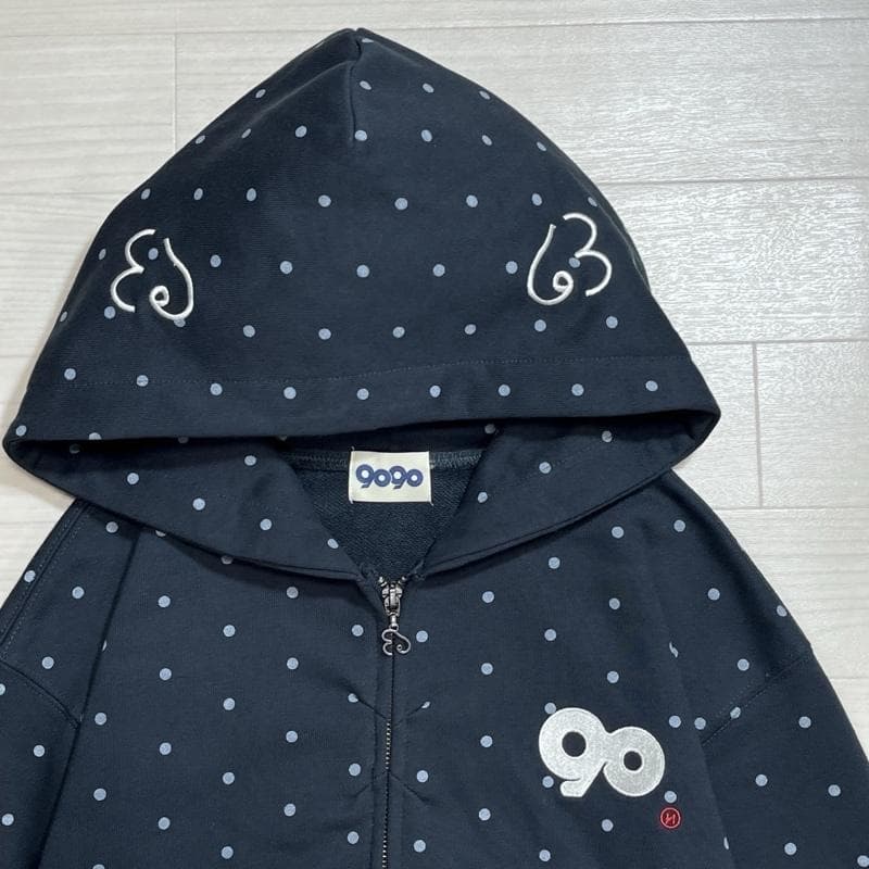 9090/ナインティナインティ/エンジェルドットジップフーディ/刺繍×プリント