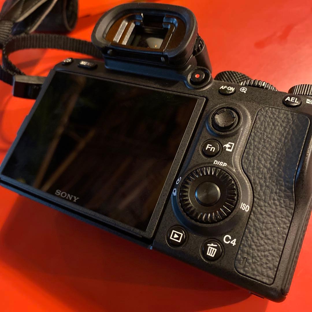 ★値下げ★三脚おまけ付★α7IIIミラーレス一眼カメラ ブラックILCE-7M3