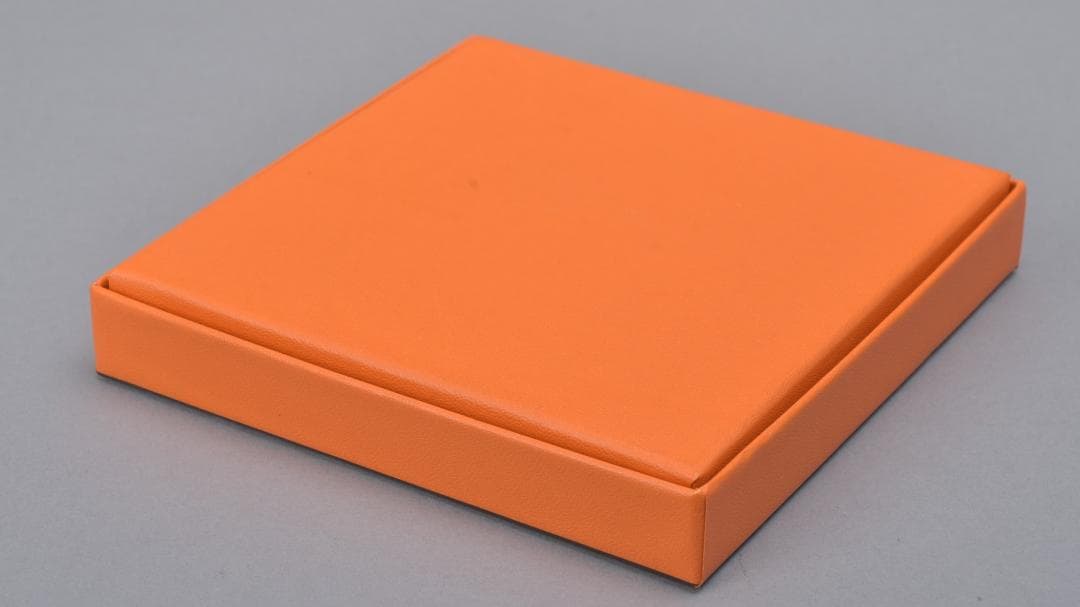 新品エルメス HERMES ハンカチ Hレリーフ ブルーシエル×ホワイト Hロゴ