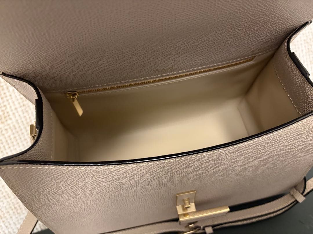 Valextra イジィデ　ミディアム　ヌード