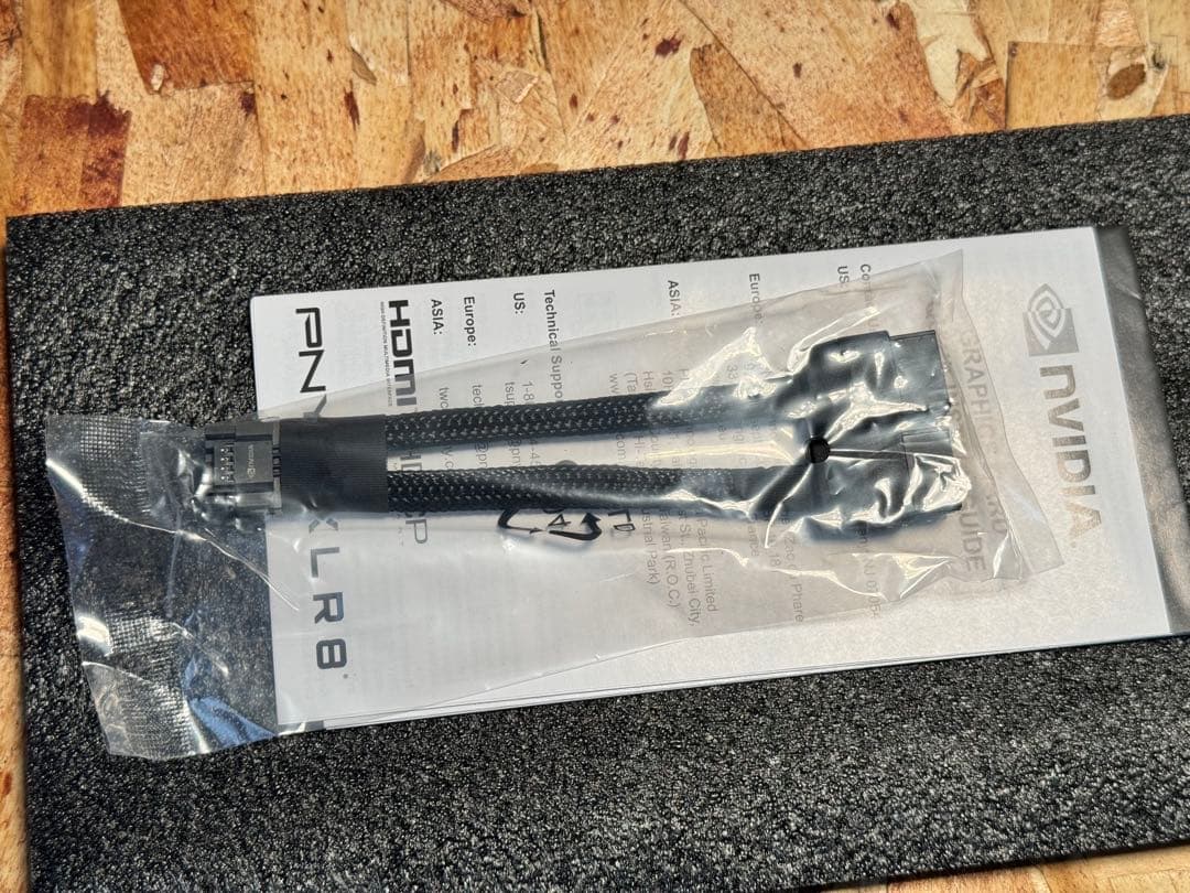 グラフィックボード・グラボ・ビデオカード PNY GeForce RTX 4070 SUPER 12GB