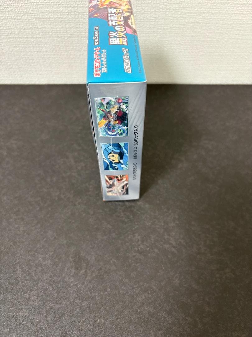 黒煙の支配者　ポケカ　新品・シュリンク付き