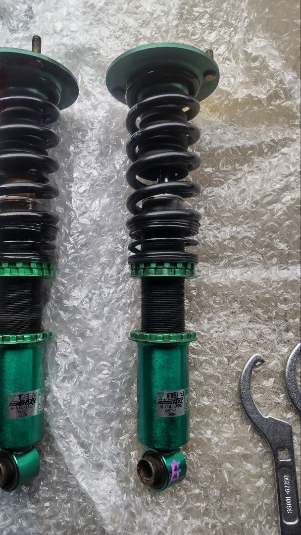 BNR32用テイン車高調 1本オイル漏れ有り