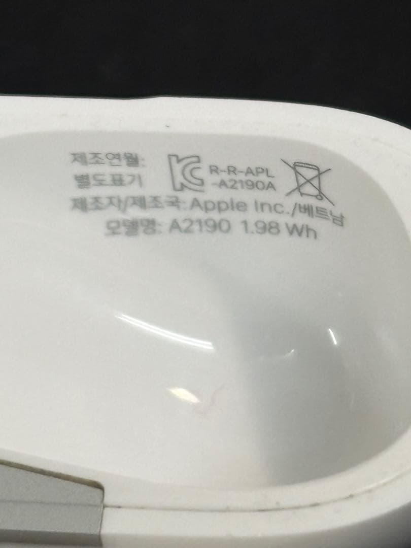 18933 AirPods Pro 第一世代　A2083/2084/2190