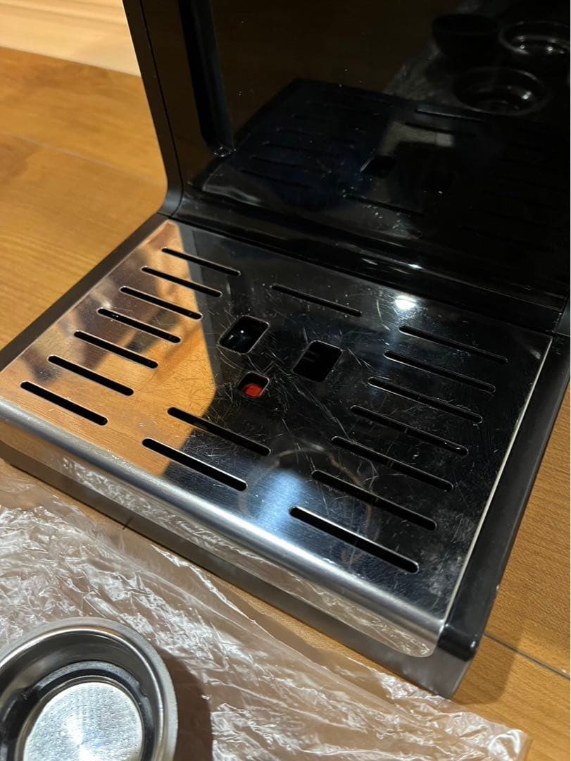 デロンギ　エスプレッソ・カプチーノメーカー ECP3220J-BK