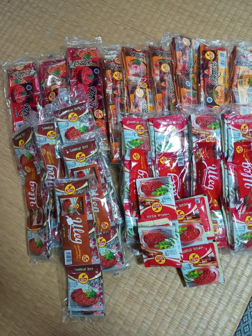 4種類のULEGサンベルRawit-Terasi-Teri-Kemiri190袋