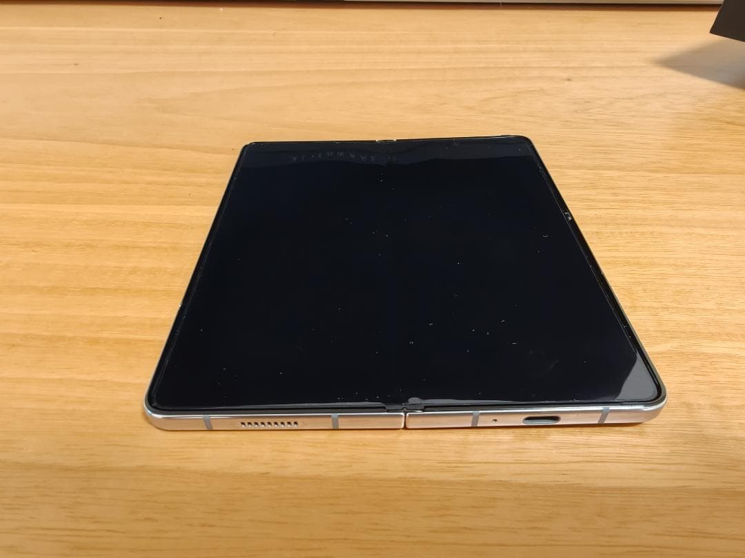 Galaxy Z Fold5 256GB アイシーブルー ケース付き