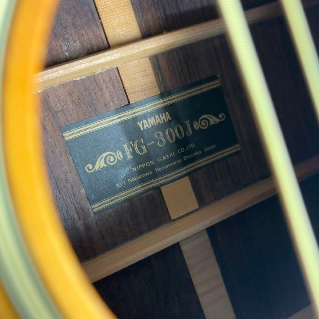 YAMAHA FG-300J 黒ラベル　ビンテージ　純正ハードケース付き