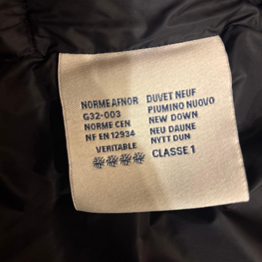 難あり年末値下げMONCLER ブラック ダウンベスト格安