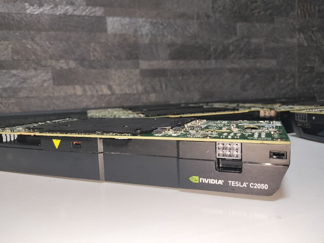 TESLA C2050 GPU グラボ おまとめ 8個