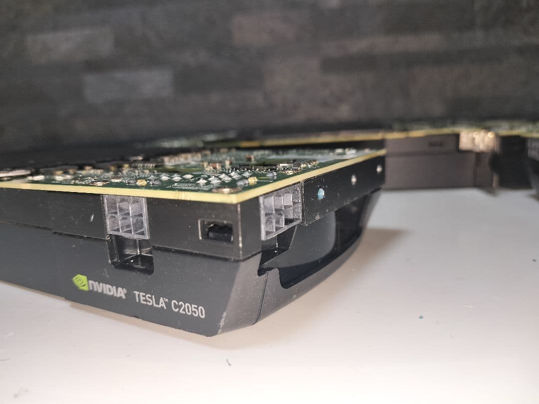 TESLA C2050 GPU グラボ おまとめ 8個