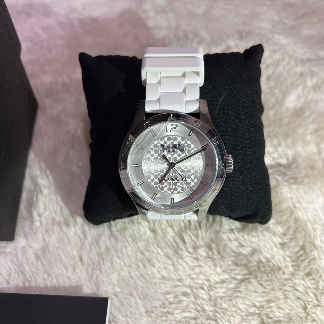 コーチ　レディース　腕時計　ラバー　ホワイト　新品　未使用品