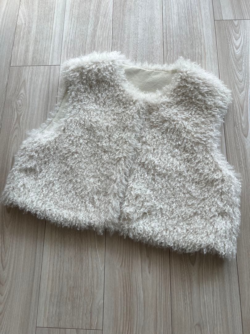 お値下げ新品　ジプソフィア　プードルベスト
