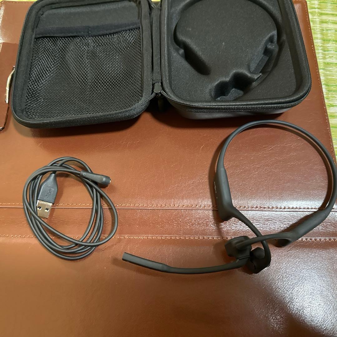 【専用ケース付外箱なし】Shokz OpenComm 　骨伝導