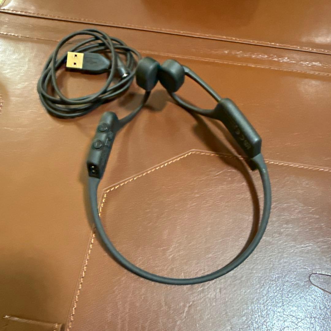 【専用ケース付外箱なし】Shokz OpenComm 　骨伝導