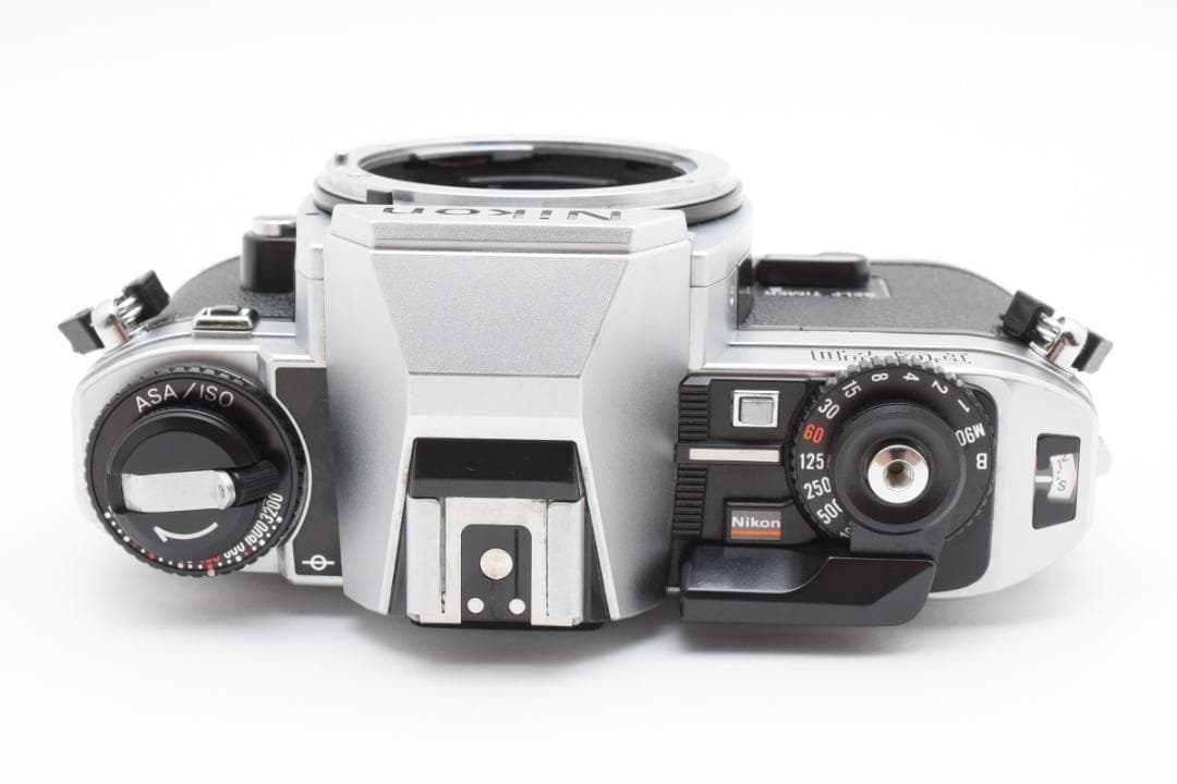 超美品　ニコン FG-20 シルバー フィルムカメラ モルト新品交換済 M117