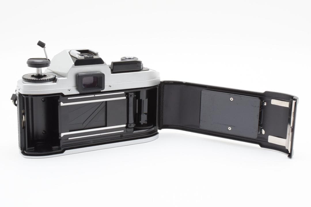 超美品　ニコン FG-20 シルバー フィルムカメラ モルト新品交換済 M117