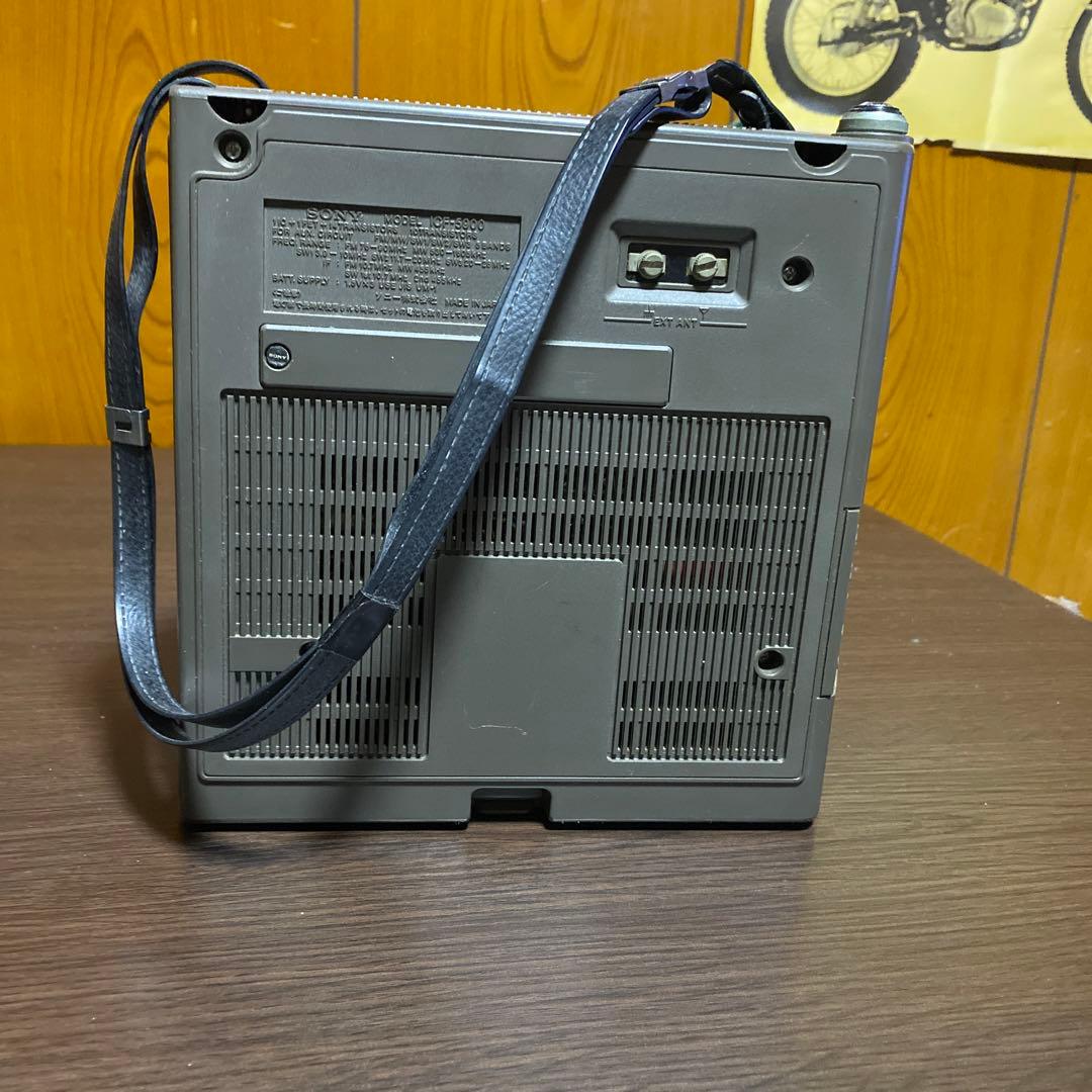 ソニーI CFー5900後期型作動品BCＬラジオ