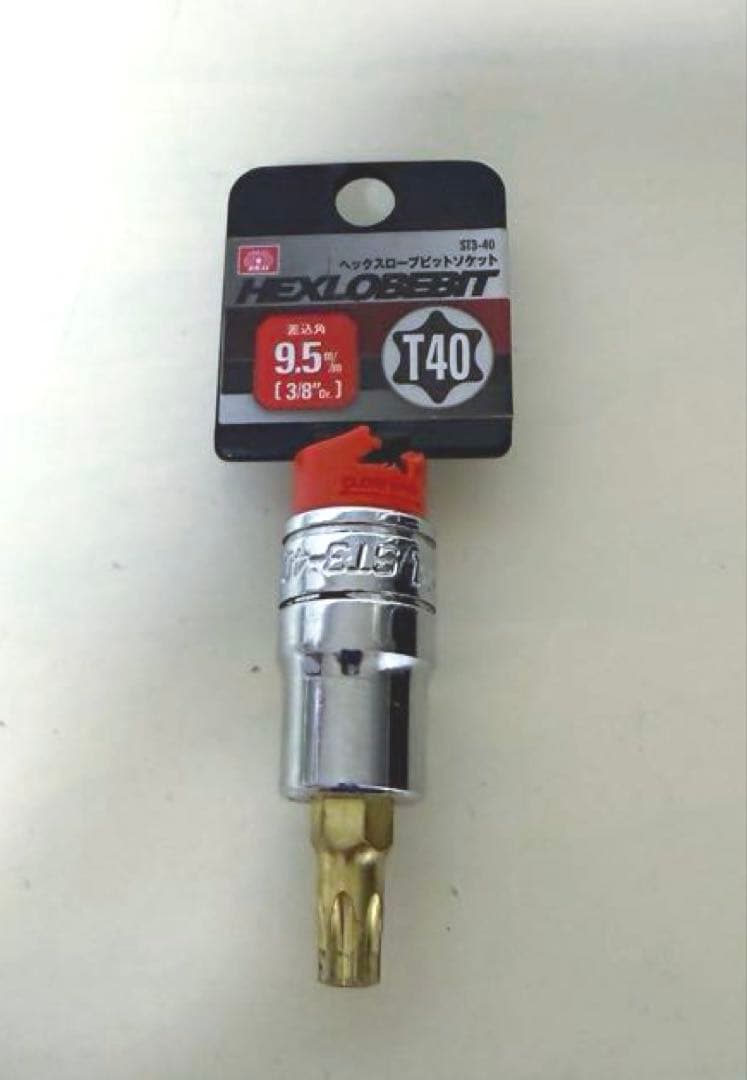 アバルト595 マエカワエンジニアリング　アルミ削り出しドアストライカー