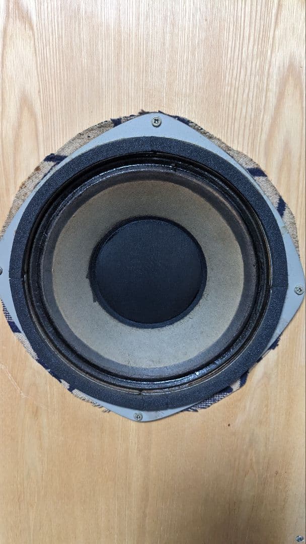 TANNOY MONITOR GOLD LSU/HFⅢ.LZ/8/U 2台