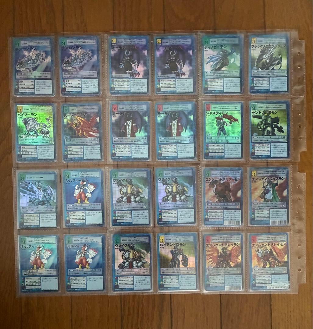 旧デジモンカード　約1000枚弱まとめ売り　カードバインダー　デッキケース付き