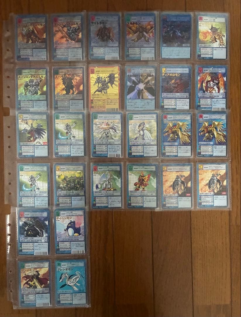 旧デジモンカード　約1000枚弱まとめ売り　カードバインダー　デッキケース付き