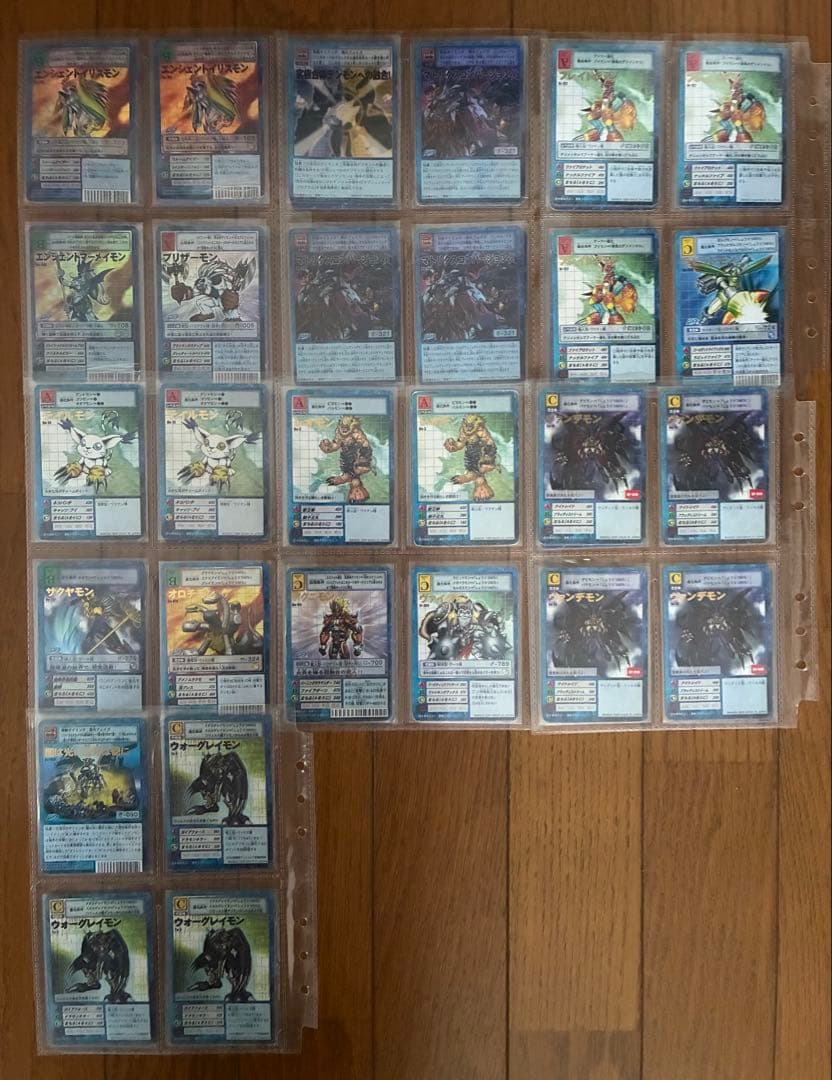 旧デジモンカード　約1000枚弱まとめ売り　カードバインダー　デッキケース付き