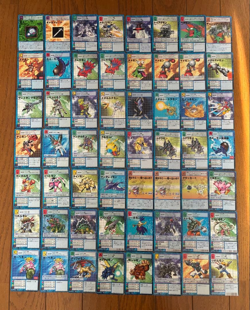 旧デジモンカード　約1000枚弱まとめ売り　カードバインダー　デッキケース付き