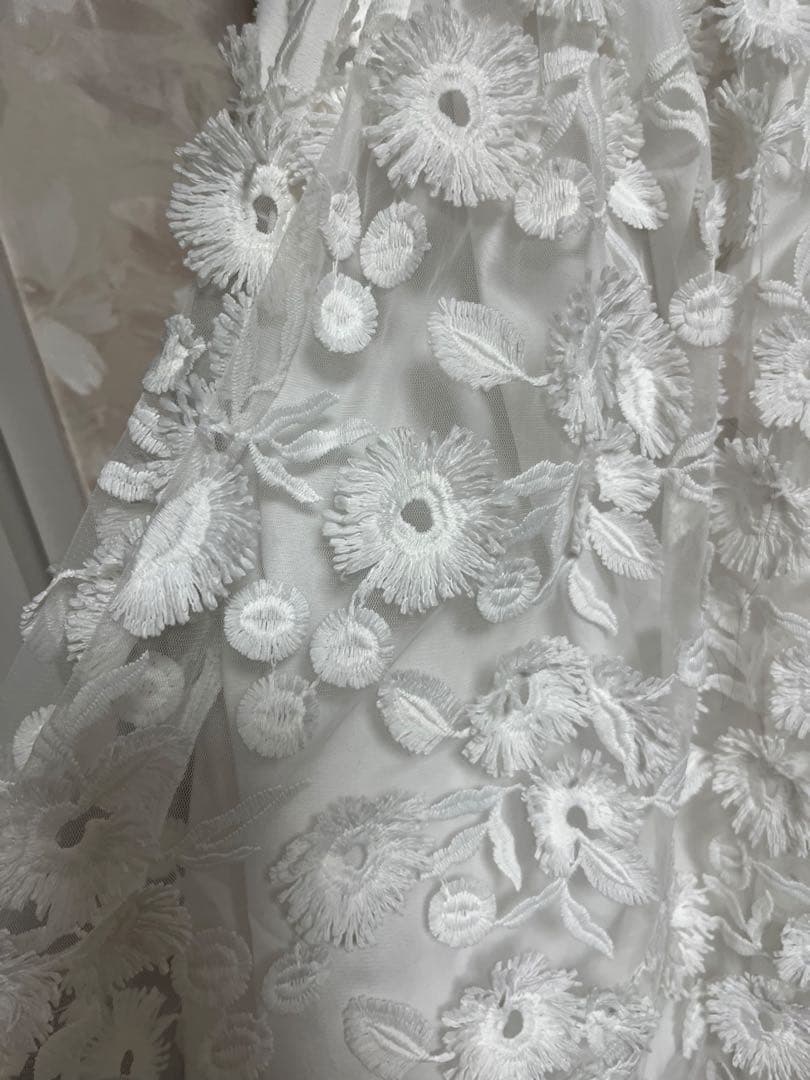 Tsuru by Mariko Oikawa白 花柄刺繍 半袖ロングワンピース