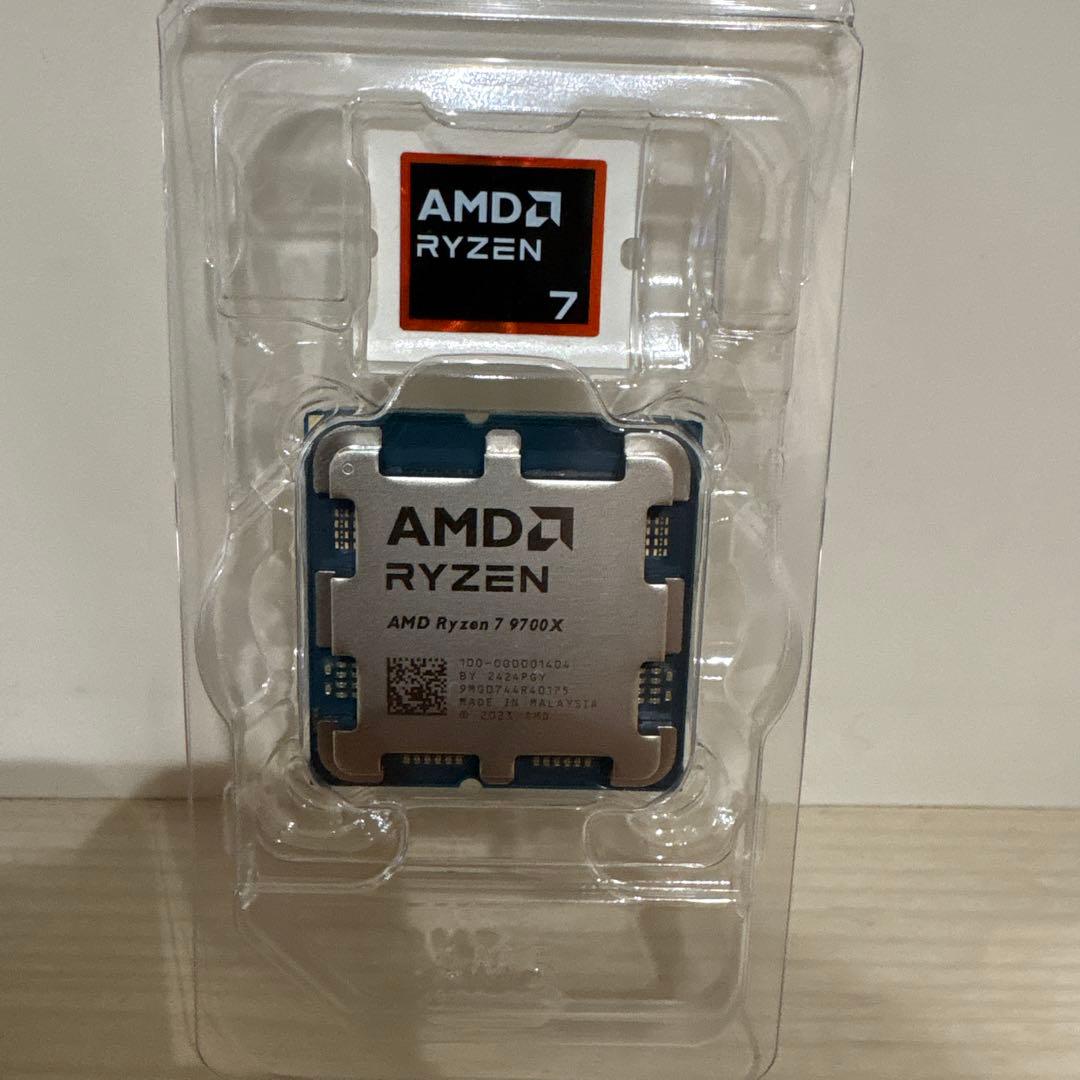 AMD Ryzen 7 9700X 本体未使用