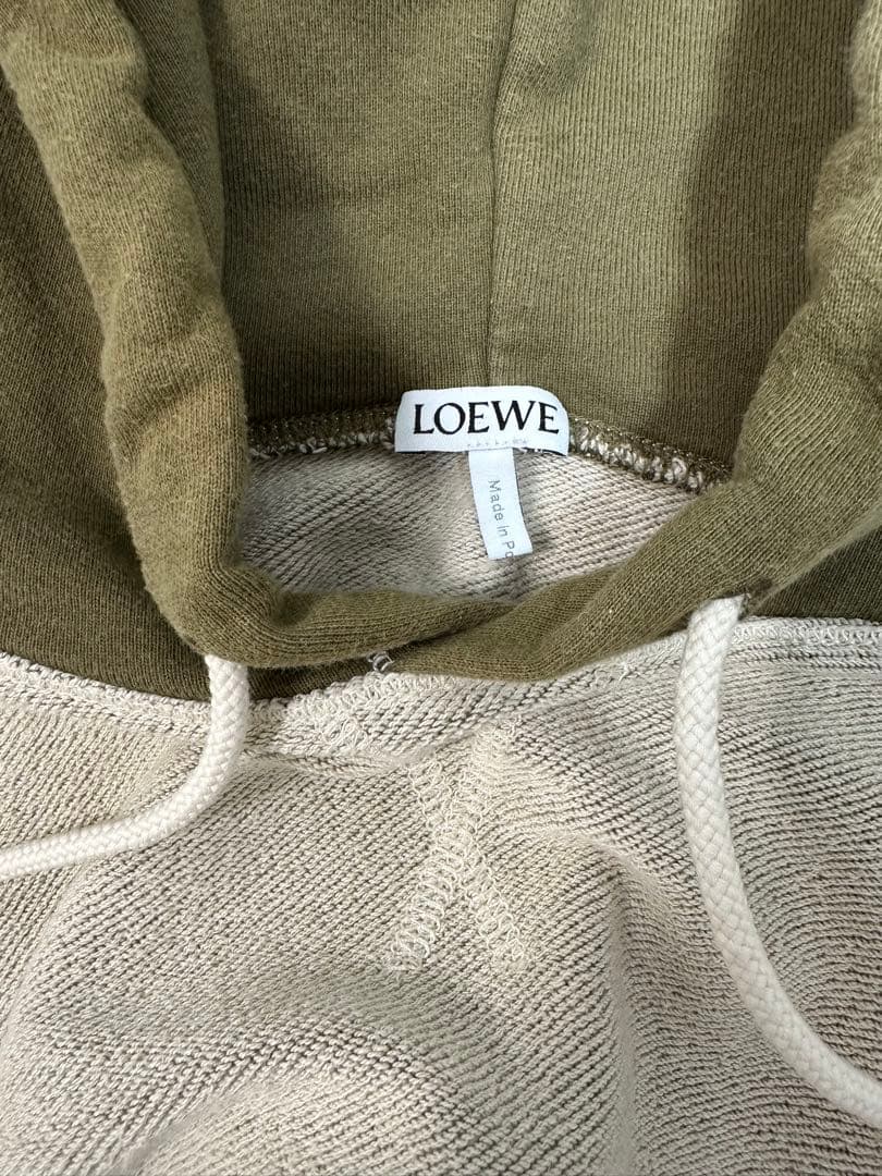 LOEWE フード付きスウェット　Mサイズ