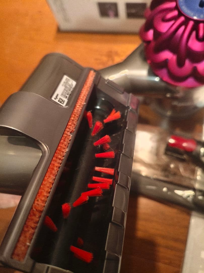 「美品」ダイソン V7 Trigger 掃除機 ハンディクリーナー HH11MH