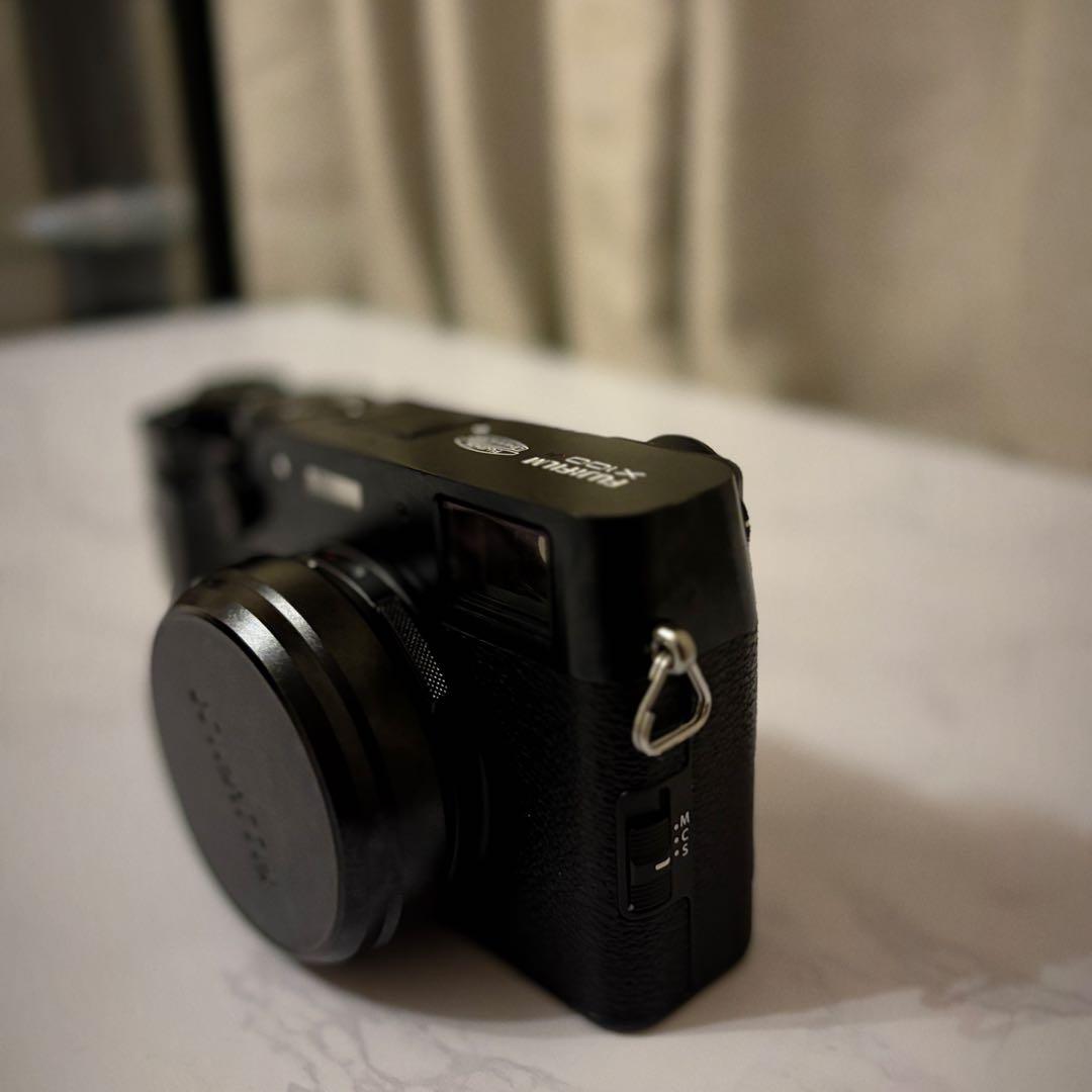 美品Fujifilm X100VI コンパクトデジタルカメラ ブラック