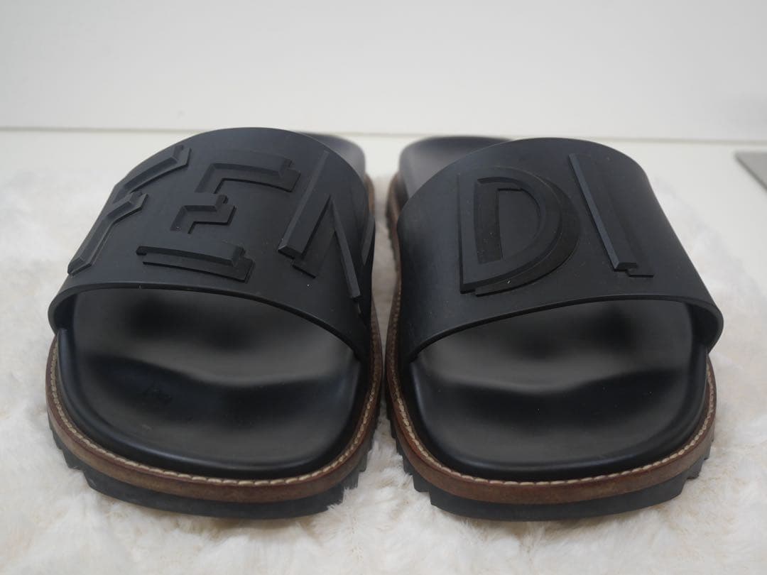 FENDI　メンズサンダル