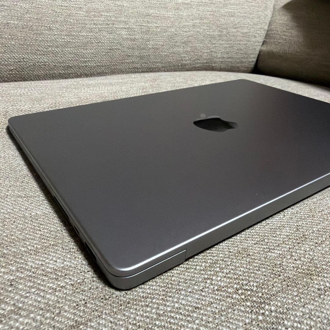 【美品】MacBookPro メモリ32GB/512GB/14インチ2021年製