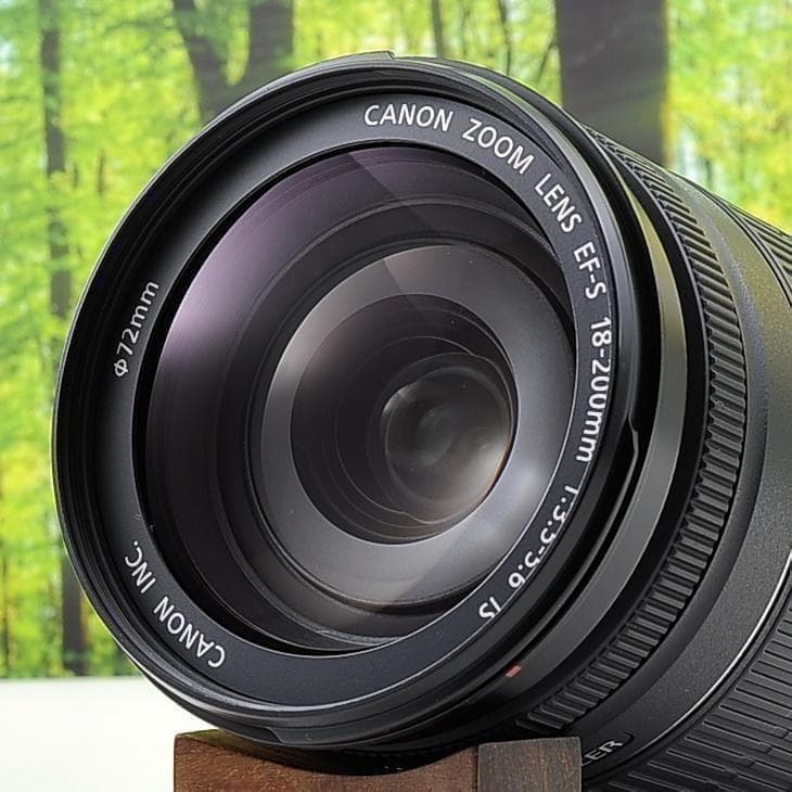 近くから遠くまでこれ1本☆キャノン EF-S 18-200mm ISレンズ☆