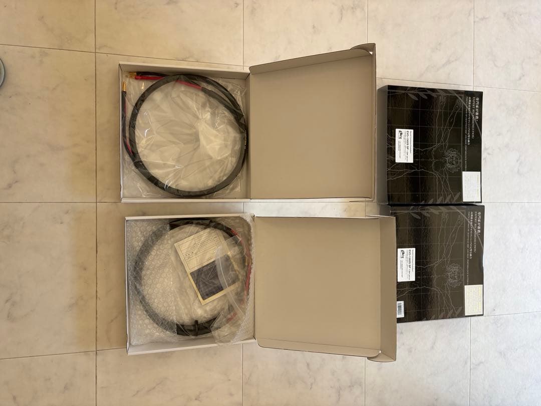 AET EVO-1302S スピーカーケーブル　1.5mバナナプラグペア