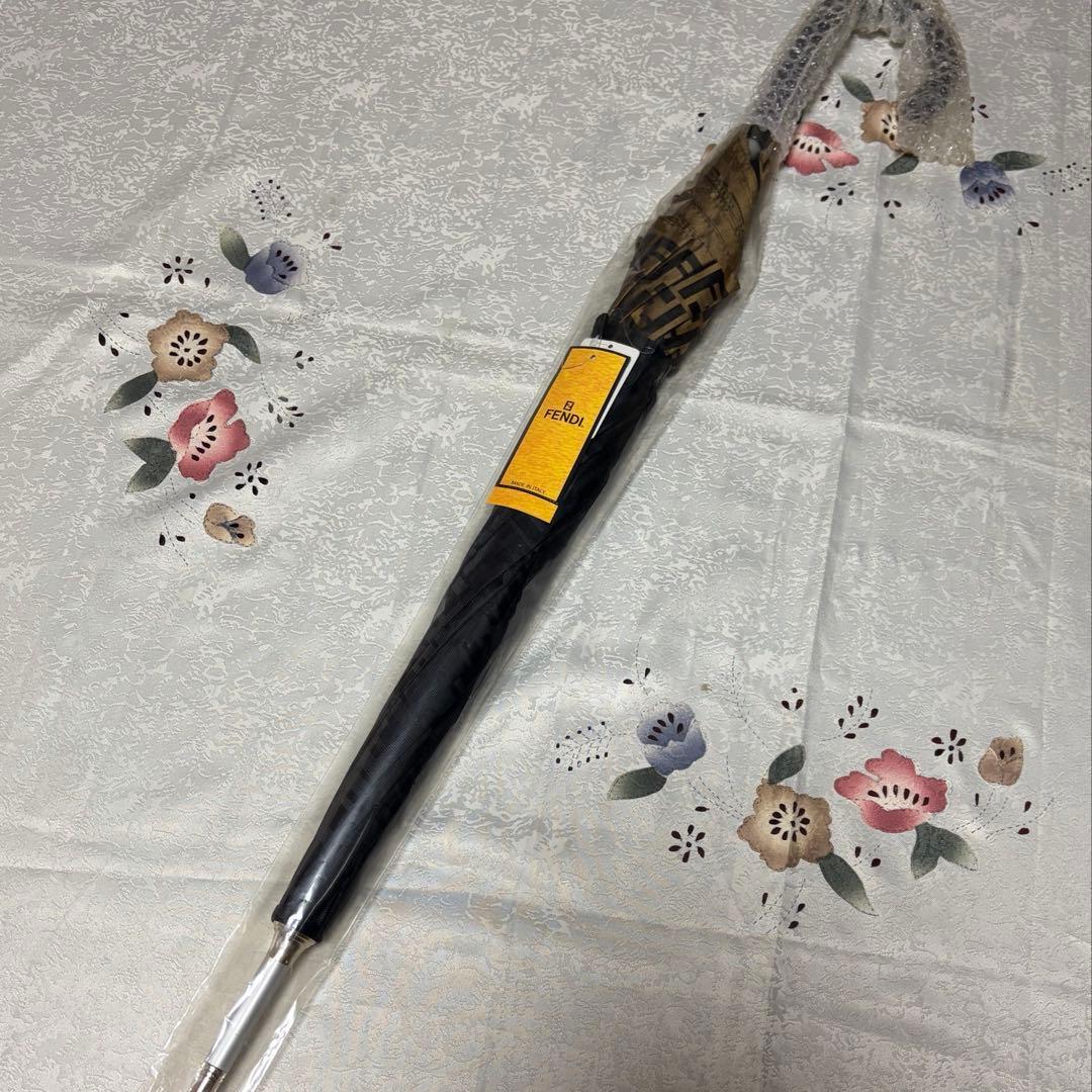 フェンディー　長傘・大　　　　　　　　　　　未使用品